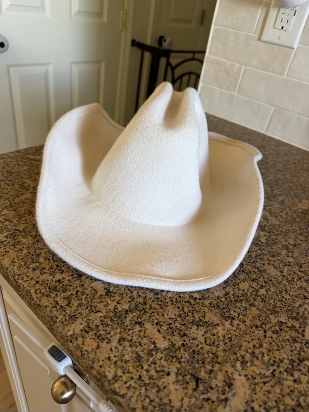Wyeth by Todd Magill White Felt Western Cowboy Hat
